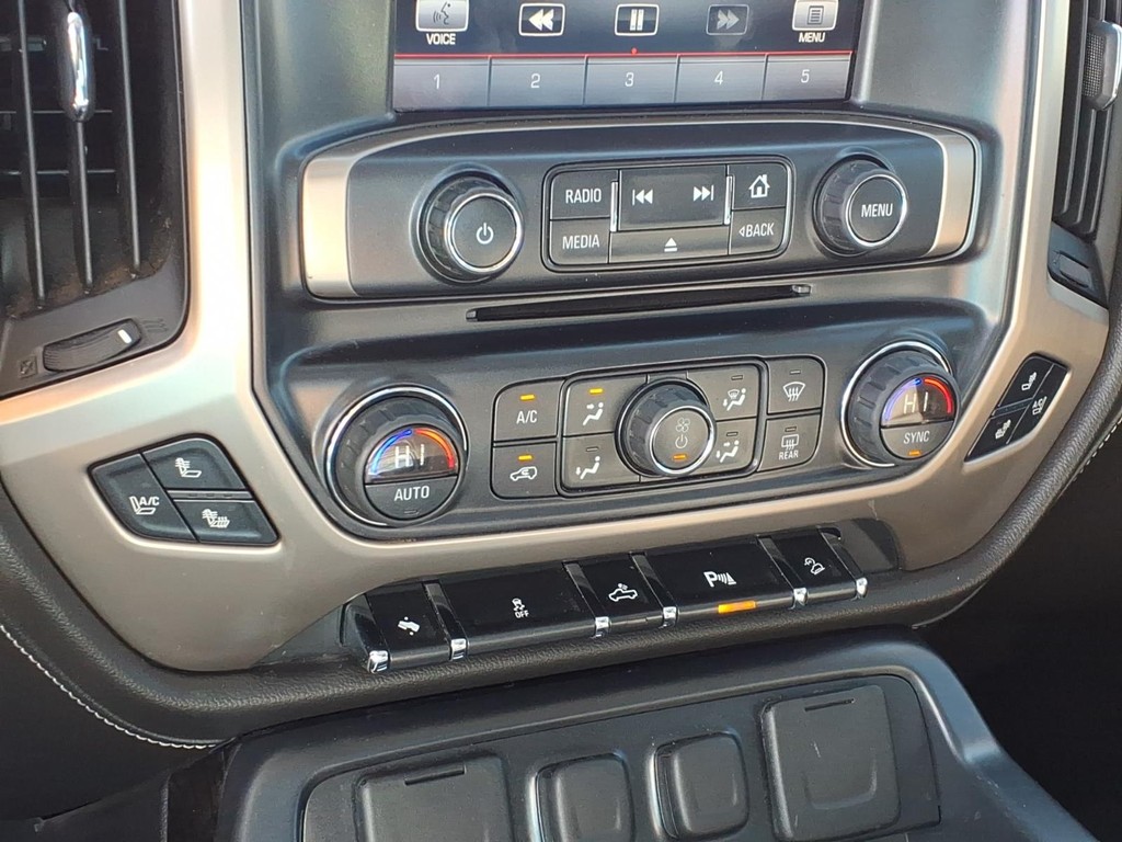 GMC Sierra 1500 Vehicle Full-screen Gallery Image 10