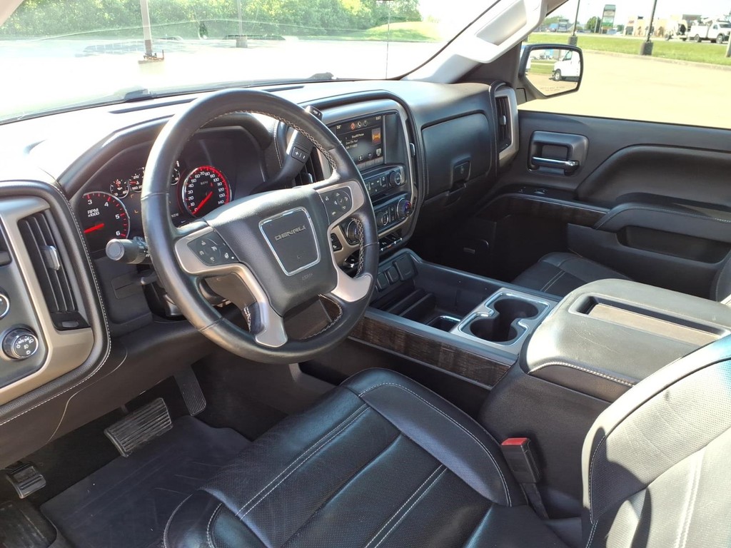GMC Sierra 1500 Vehicle Full-screen Gallery Image 16