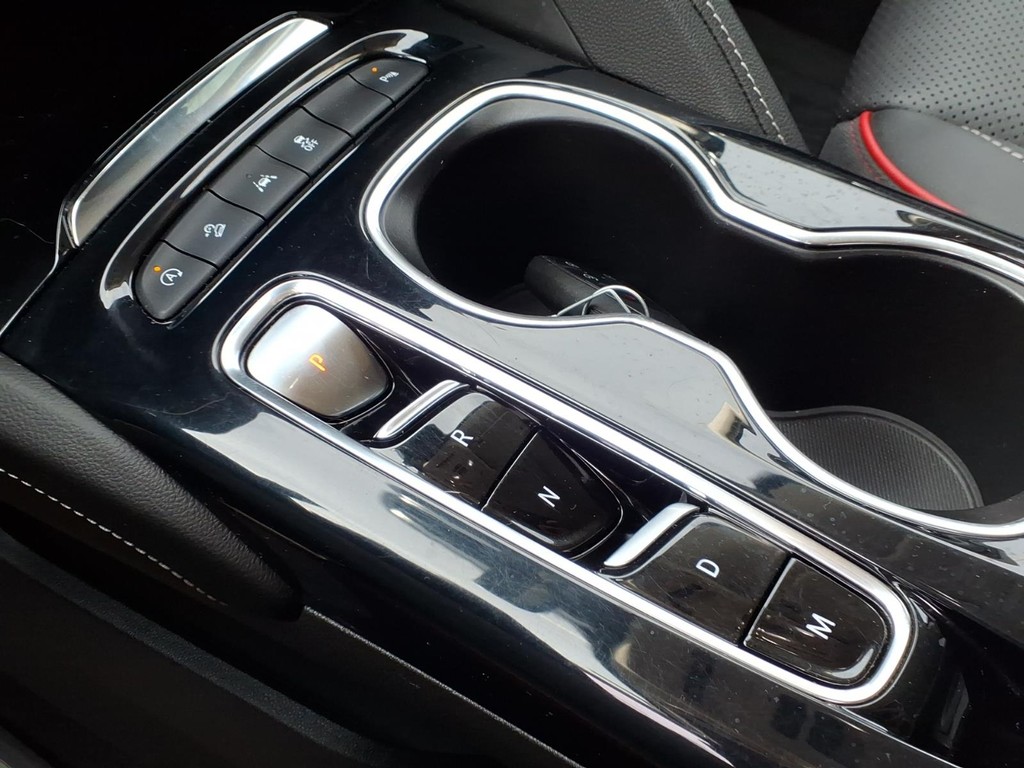 Buick Envision Vehicle Full-screen Gallery Image 11