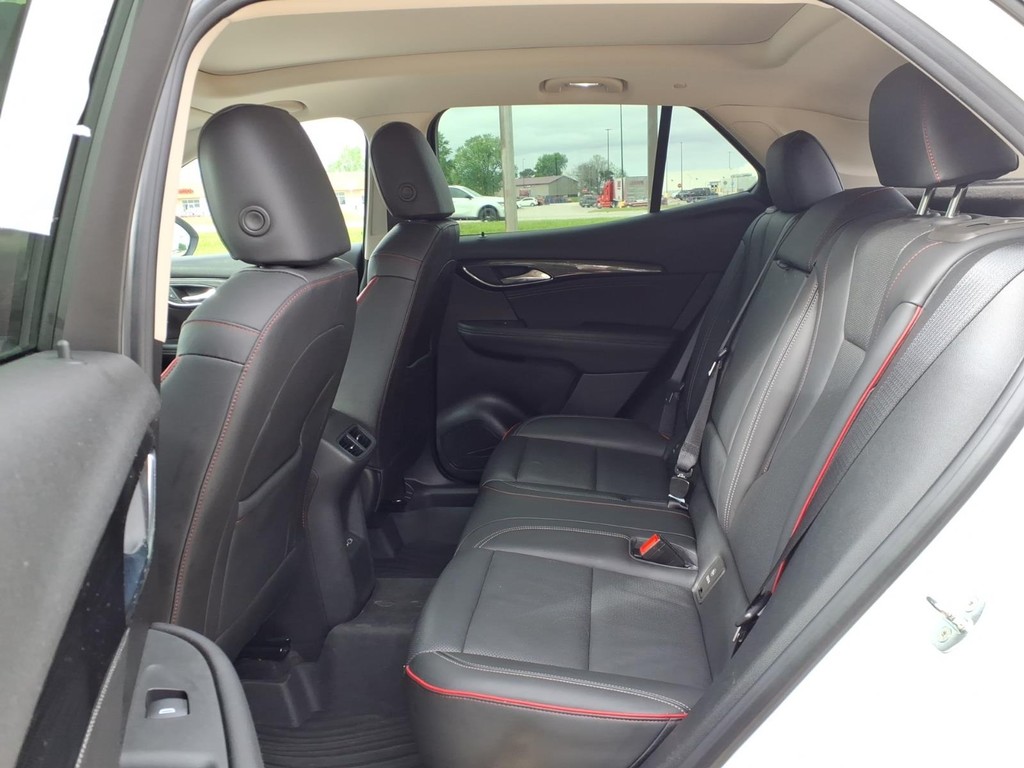 Buick Envision Vehicle Full-screen Gallery Image 18