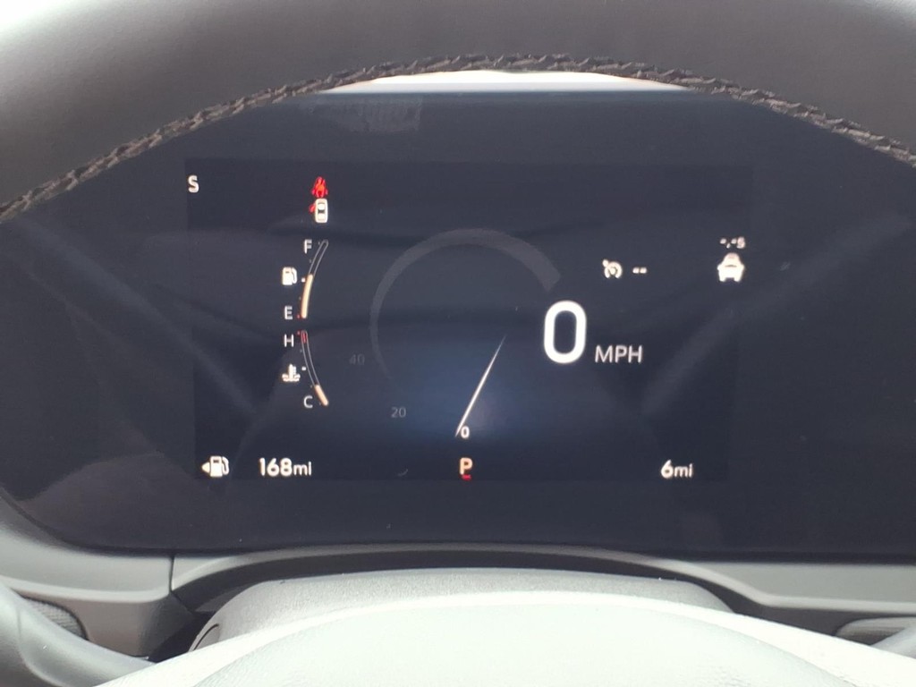 Buick Envista Vehicle Full-screen Gallery Image 14
