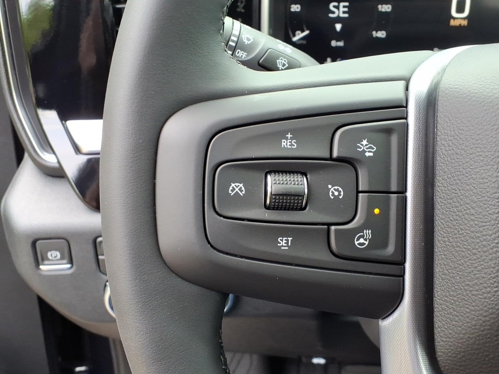 GMC Sierra 2500HD Vehicle Full-screen Gallery Image 11