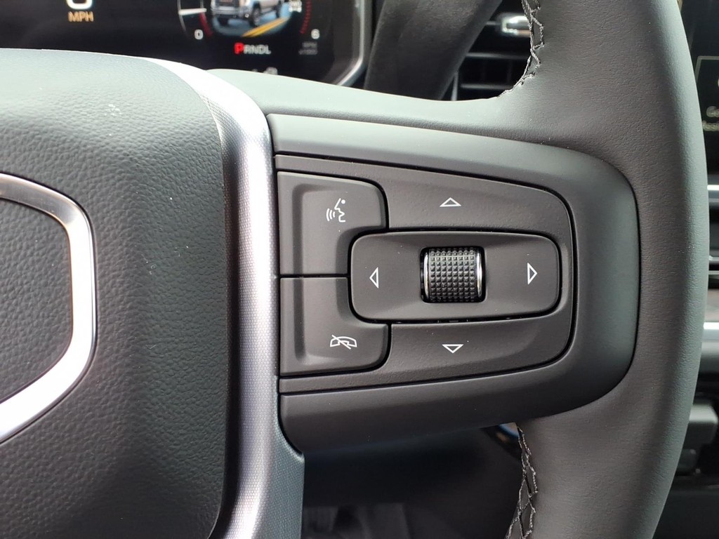 GMC Sierra 2500HD Vehicle Full-screen Gallery Image 12