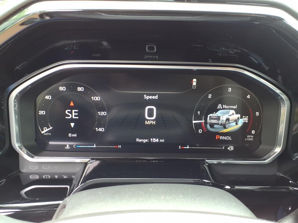 GMC Sierra 2500HD Vehicle Full-screen Gallery Image 13