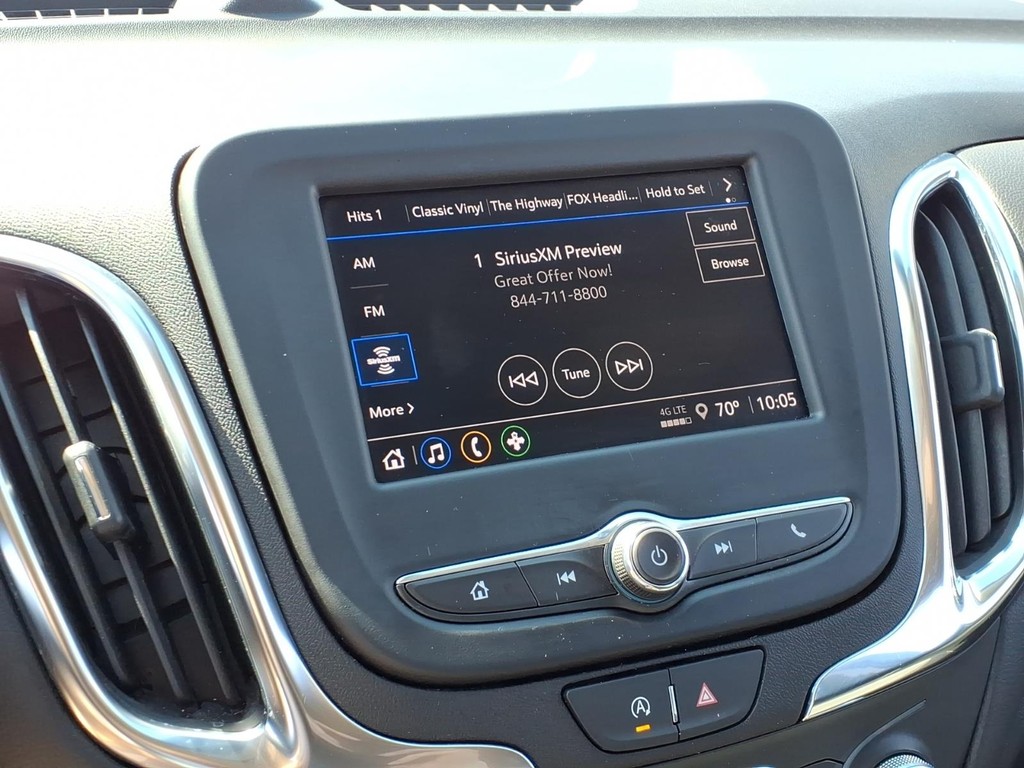 Chevrolet Equinox Vehicle Full-screen Gallery Image 8