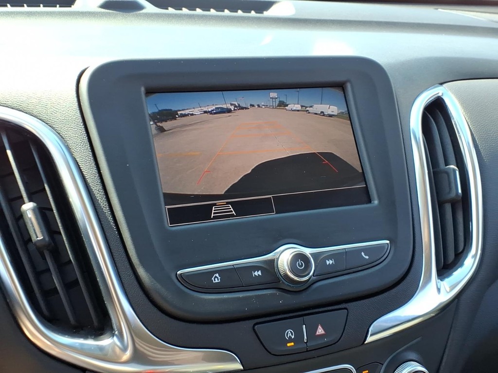 Chevrolet Equinox Vehicle Full-screen Gallery Image 9