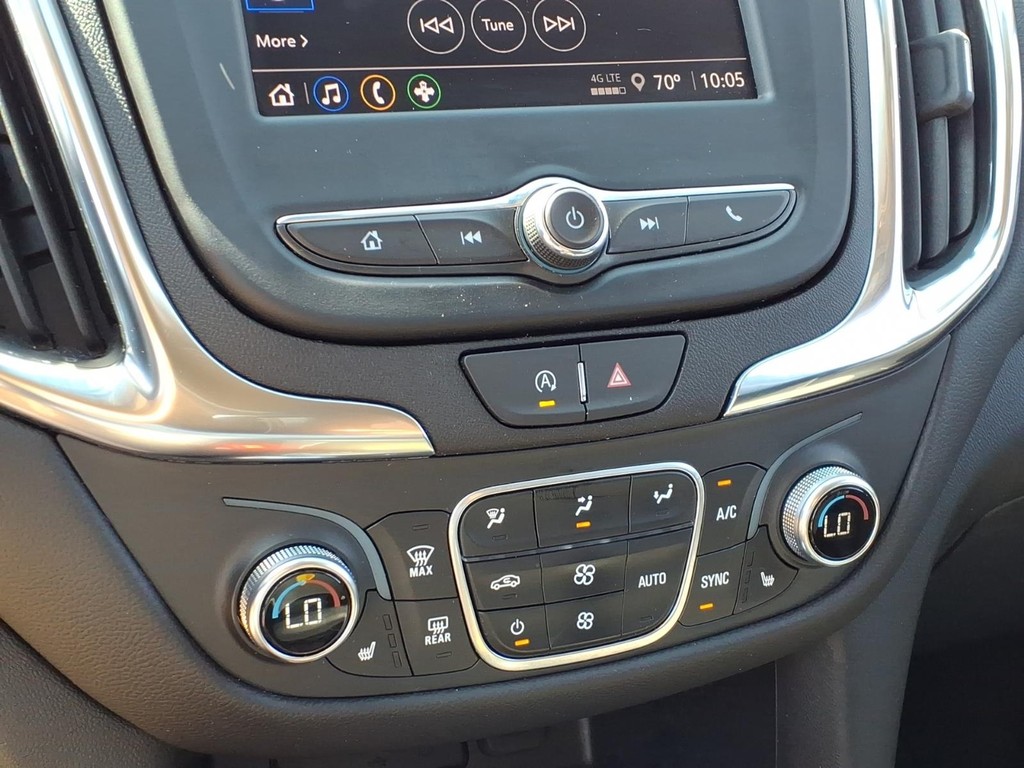 Chevrolet Equinox Vehicle Full-screen Gallery Image 10