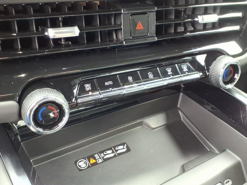 Chevrolet Tahoe Vehicle Full-screen Gallery Image 10