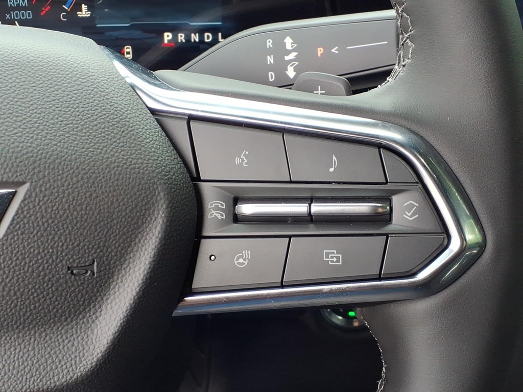 Chevrolet Tahoe Vehicle Full-screen Gallery Image 12