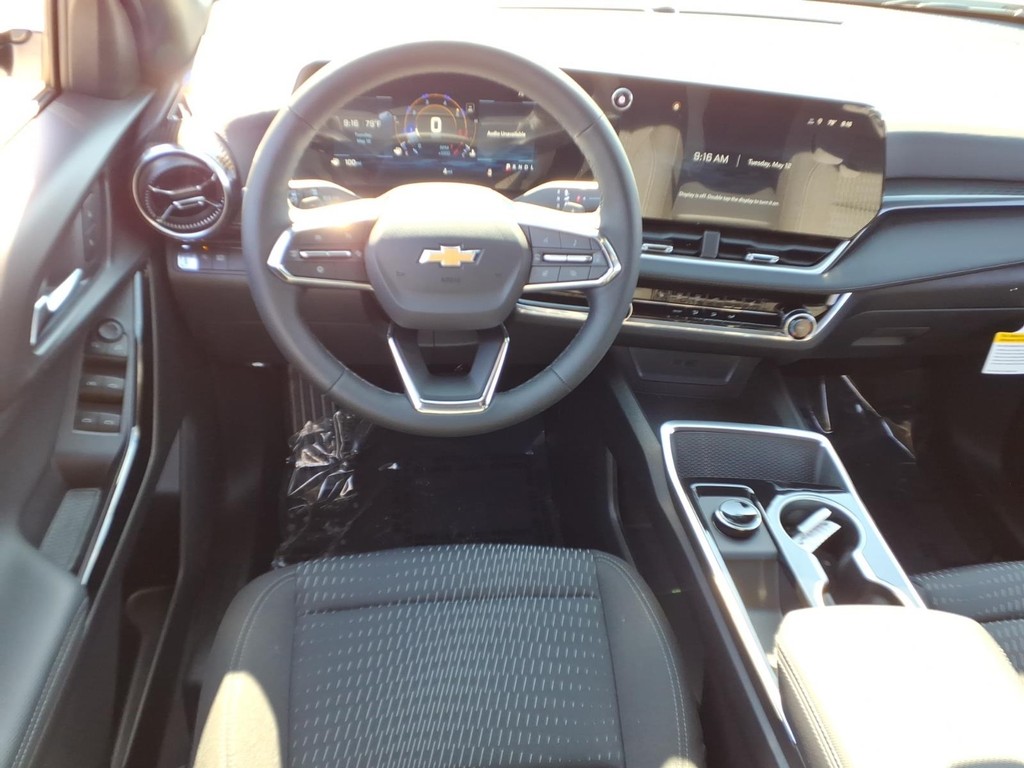 Chevrolet Equinox Vehicle Full-screen Gallery Image 7