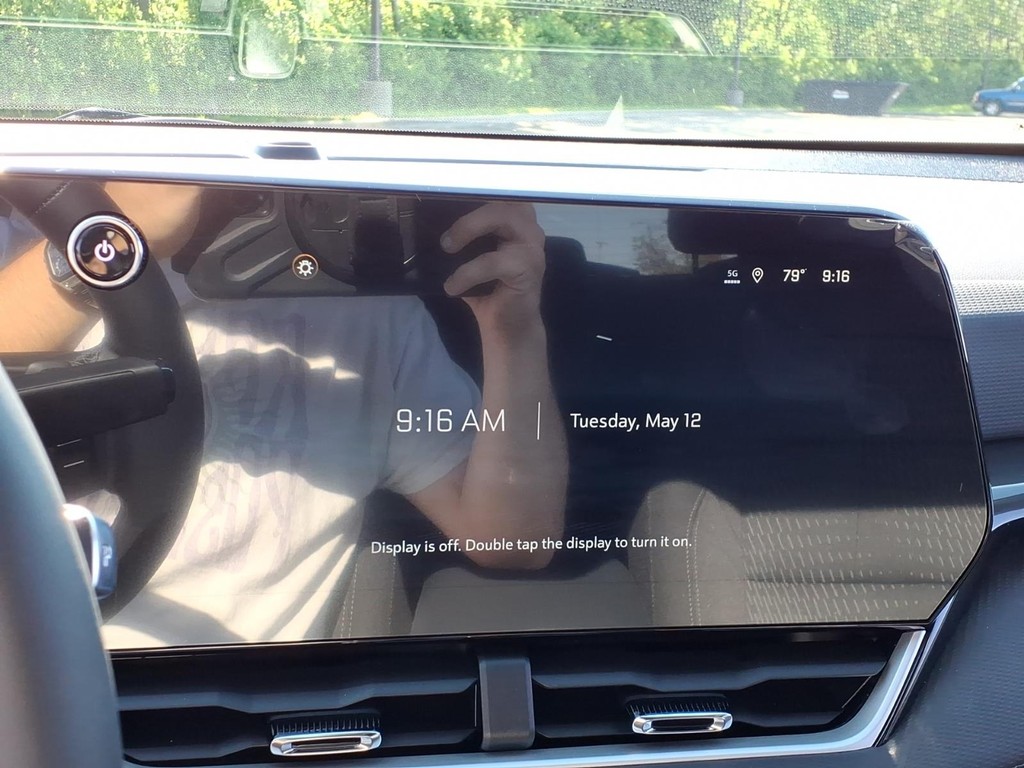 Chevrolet Equinox Vehicle Full-screen Gallery Image 8