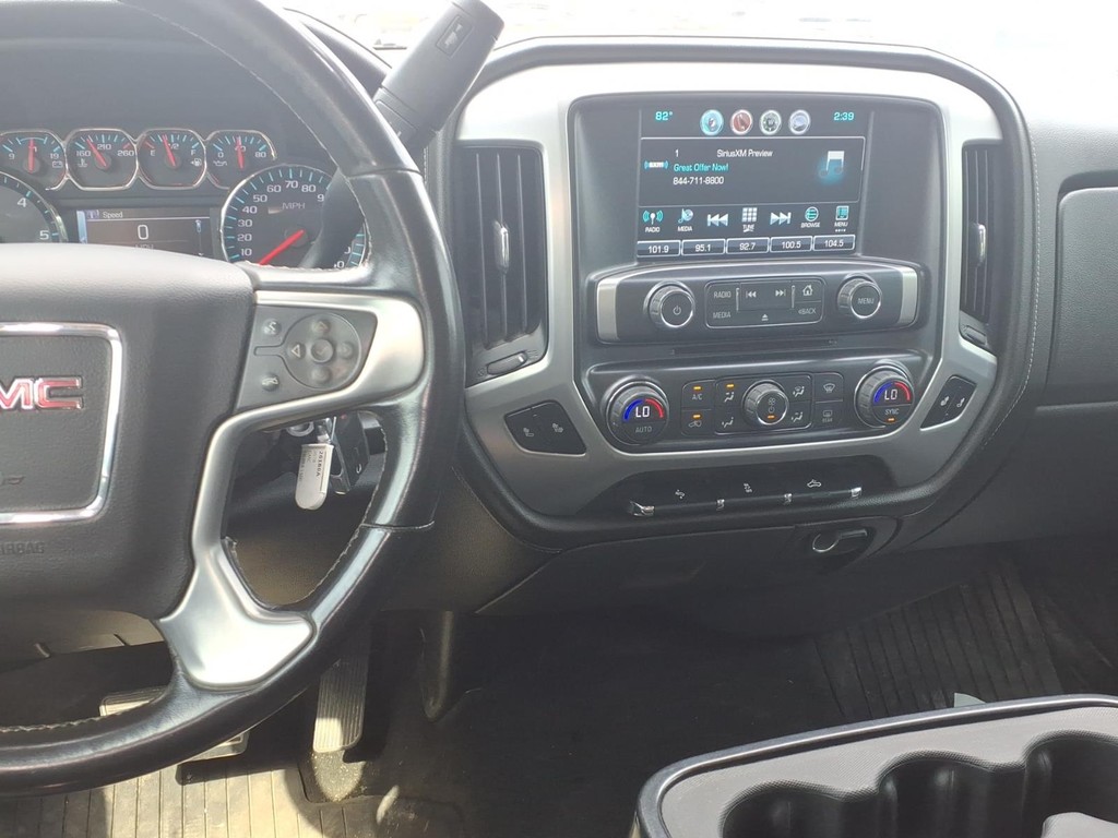 GMC Sierra 1500 Vehicle Full-screen Gallery Image 11