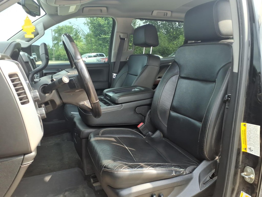 GMC Sierra 1500 Vehicle Full-screen Gallery Image 17