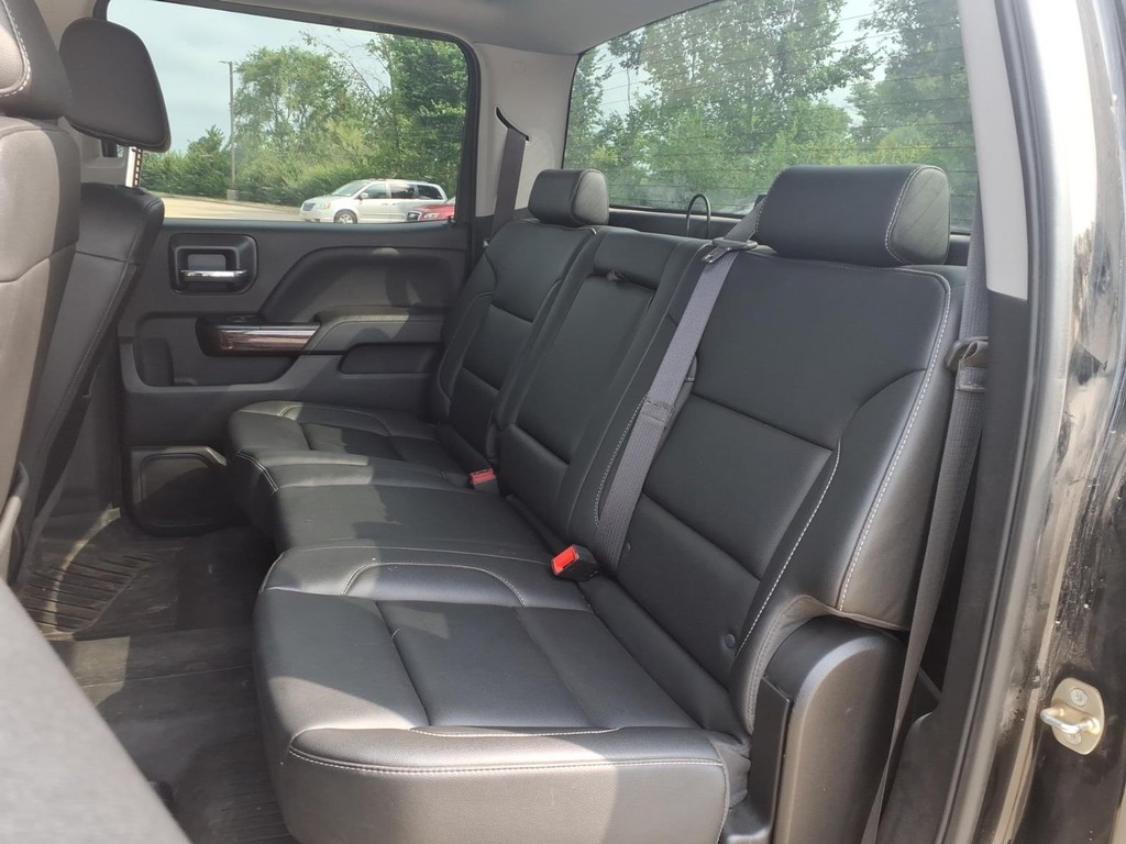 GMC Sierra 1500 Vehicle Full-screen Gallery Image 18