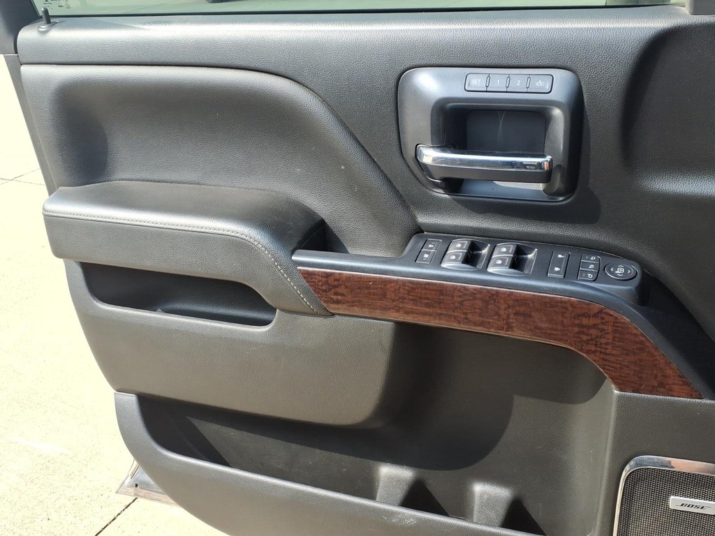GMC Sierra 1500 Vehicle Full-screen Gallery Image 20