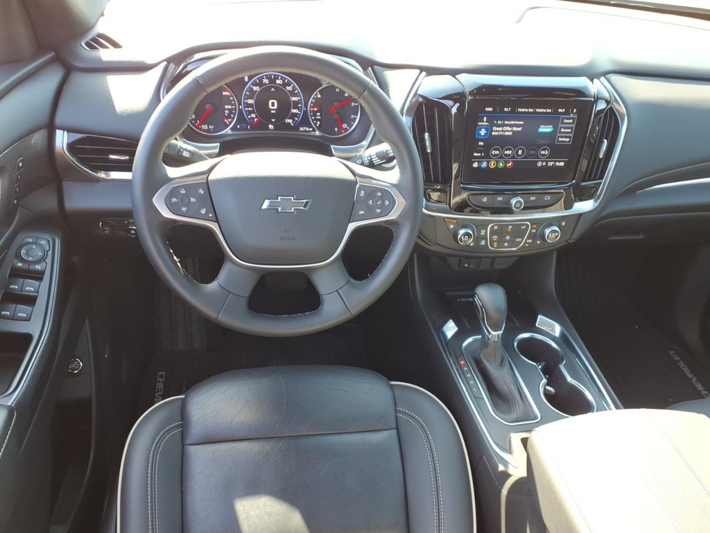 Chevrolet Traverse Vehicle Full-screen Gallery Image 7