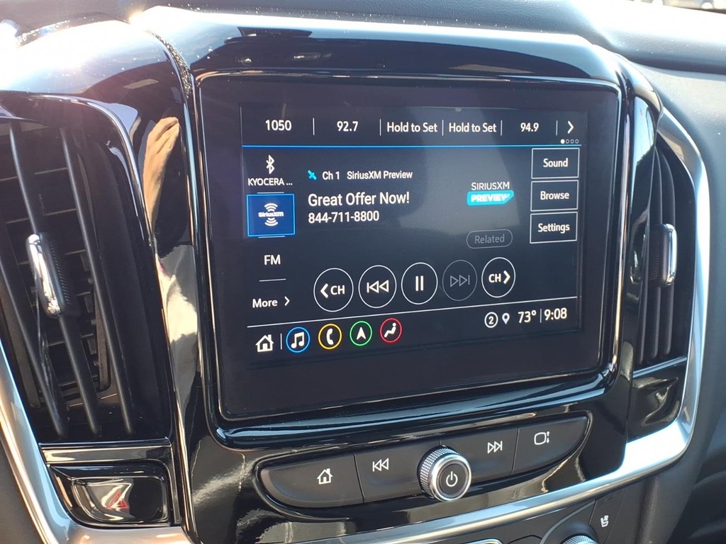Chevrolet Traverse Vehicle Full-screen Gallery Image 8