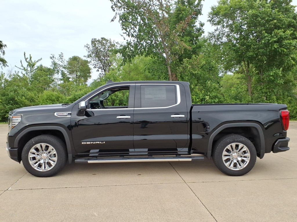 GMC Sierra 1500 Vehicle Full-screen Gallery Image 2