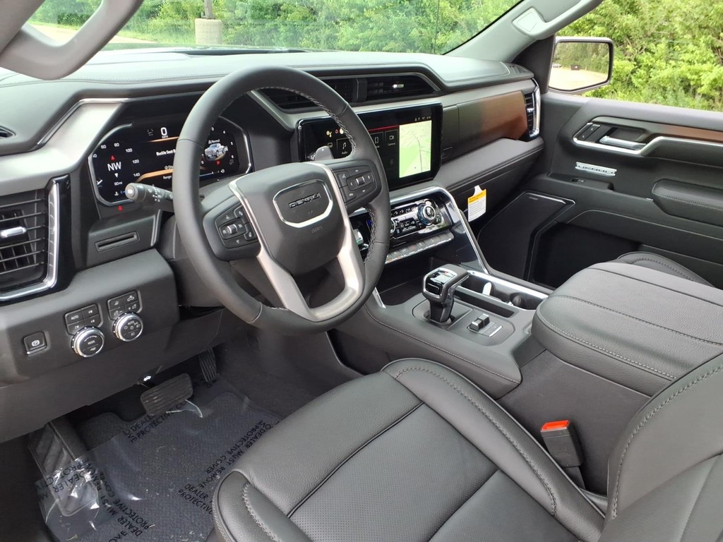 GMC Sierra 1500 Vehicle Full-screen Gallery Image 17