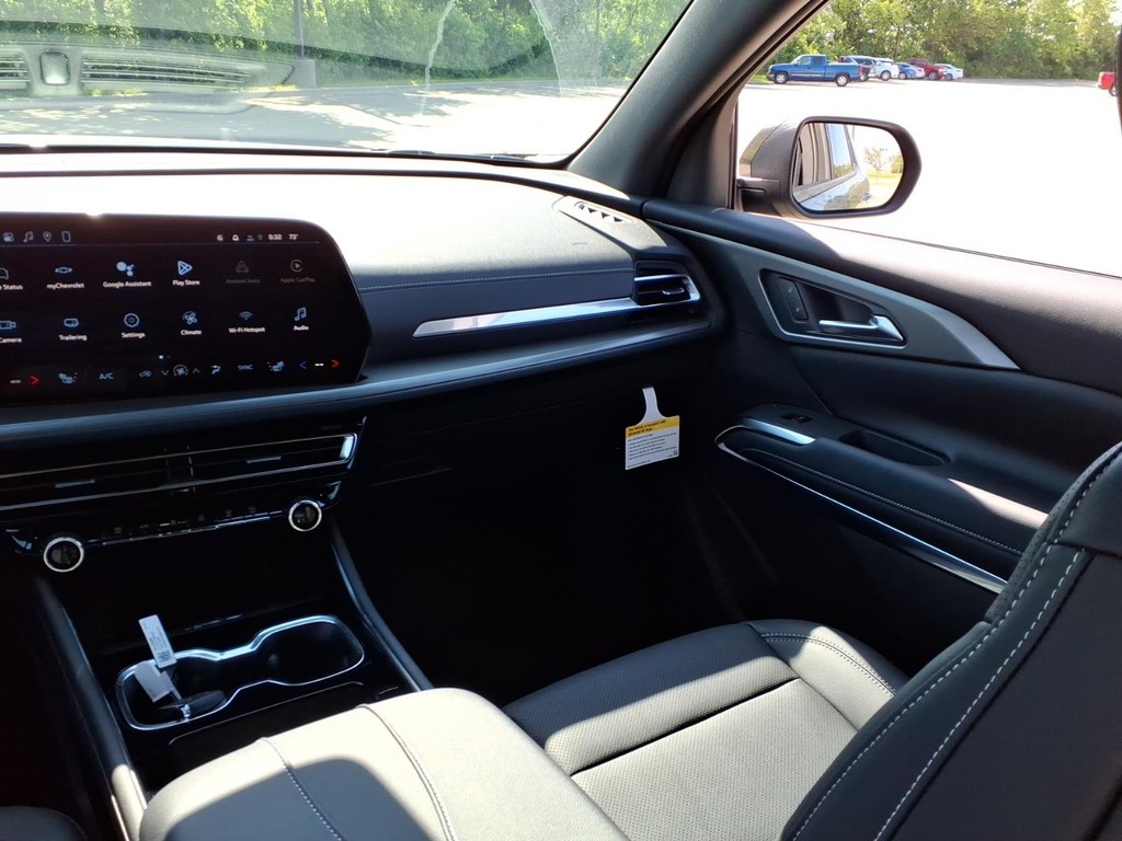 Chevrolet Traverse Vehicle Full-screen Gallery Image 5