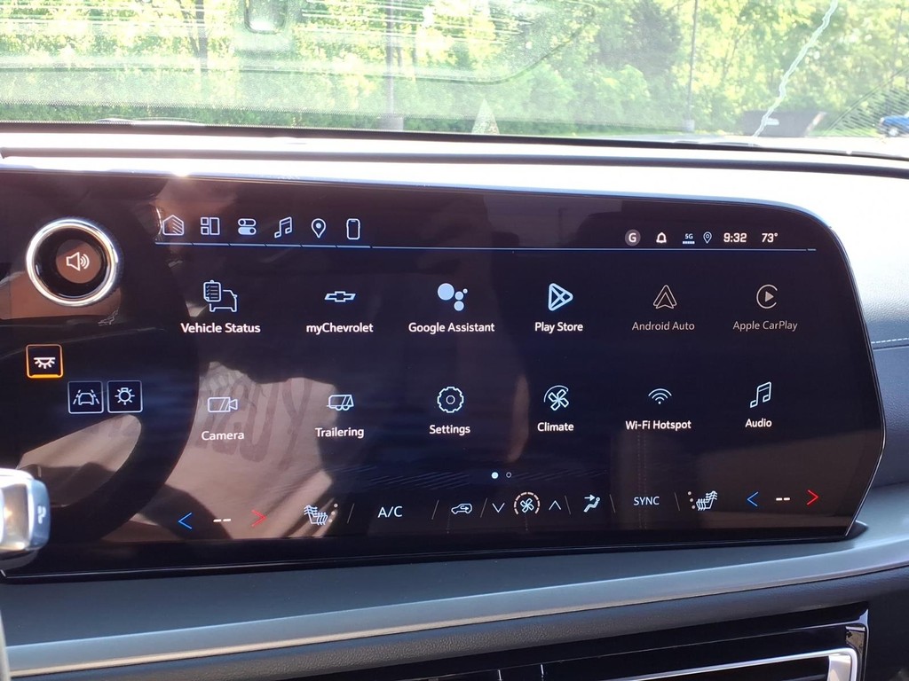 Chevrolet Traverse Vehicle Full-screen Gallery Image 8