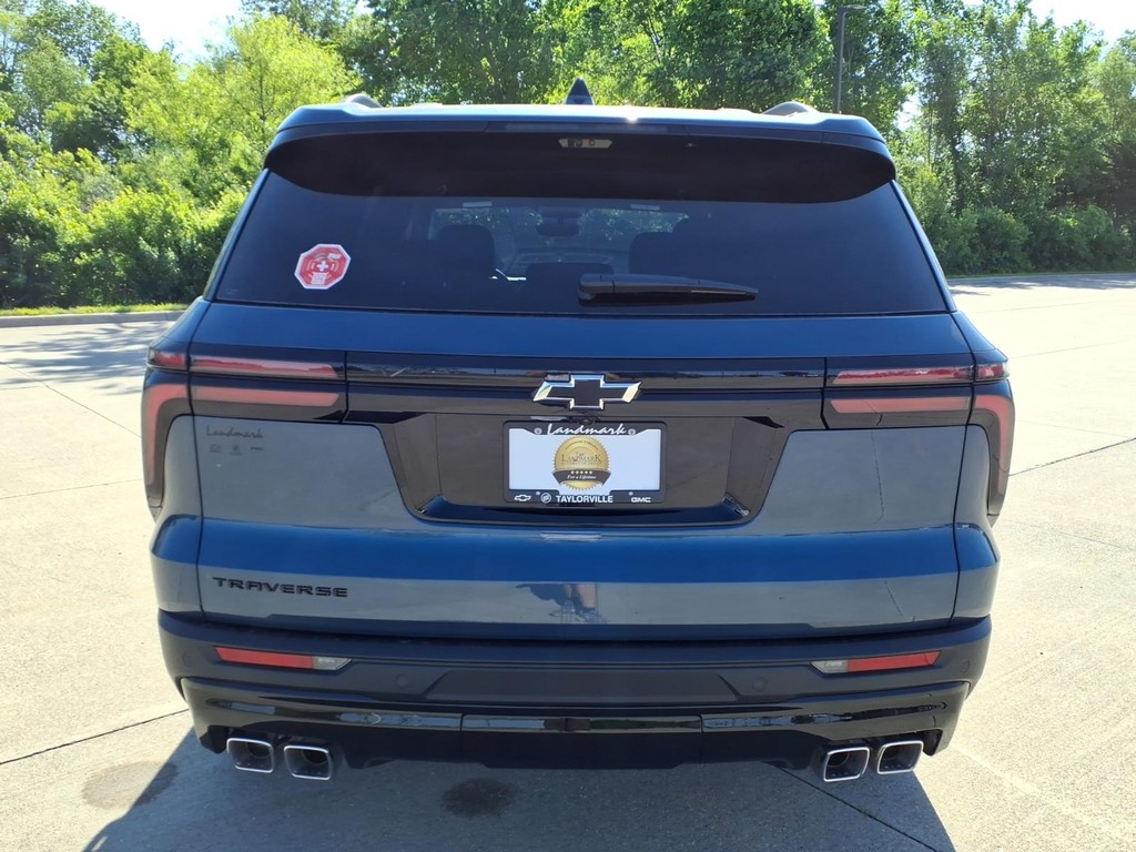 Chevrolet Traverse Vehicle Full-screen Gallery Image 19
