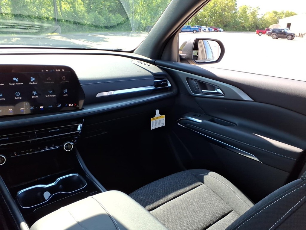 Chevrolet Traverse Vehicle Full-screen Gallery Image 5