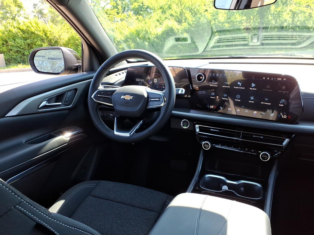 Chevrolet Traverse Vehicle Full-screen Gallery Image 6