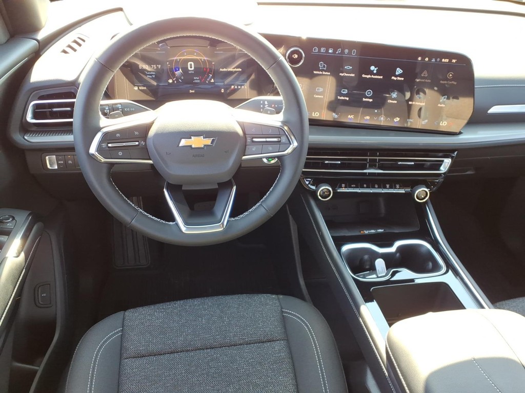 Chevrolet Traverse Vehicle Full-screen Gallery Image 7