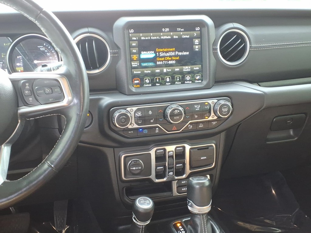 Jeep Wrangler 4xe Vehicle Full-screen Gallery Image 5
