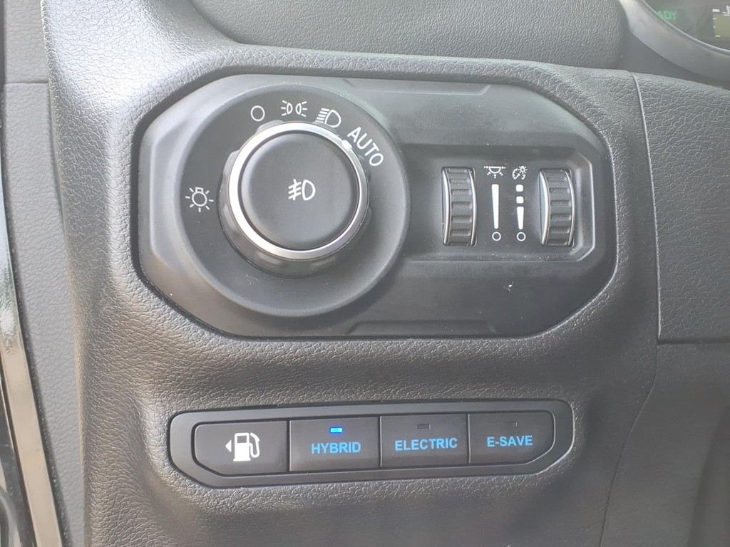 Jeep Wrangler 4xe Vehicle Full-screen Gallery Image 12
