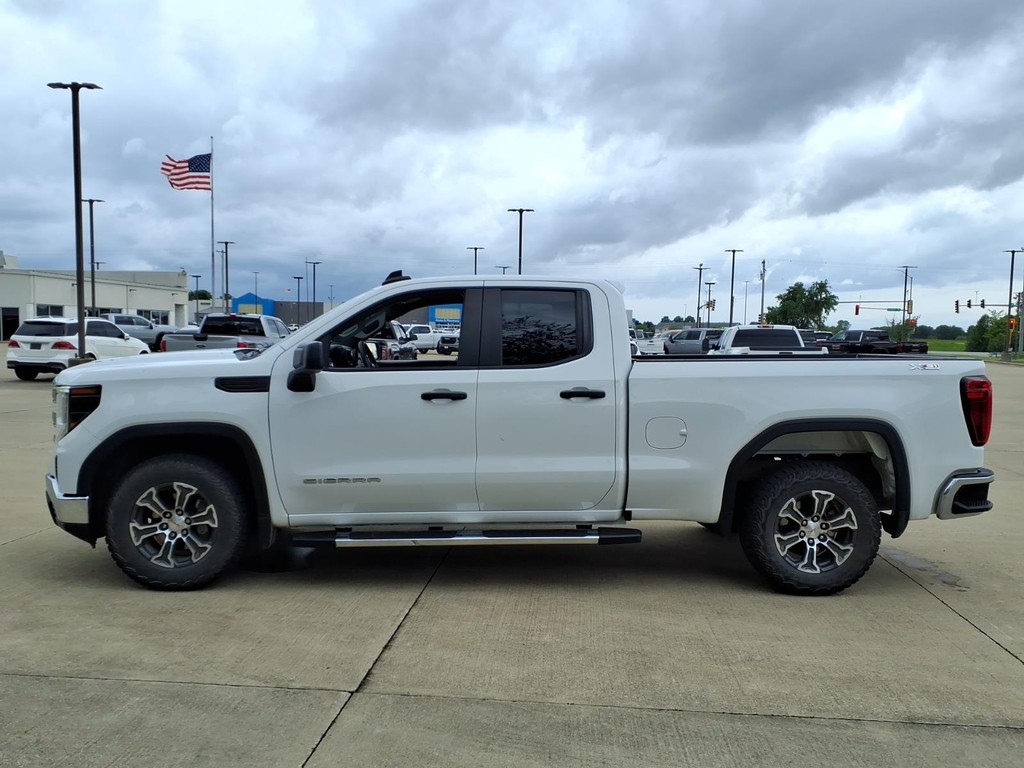 GMC Sierra 1500 Vehicle Full-screen Gallery Image 2