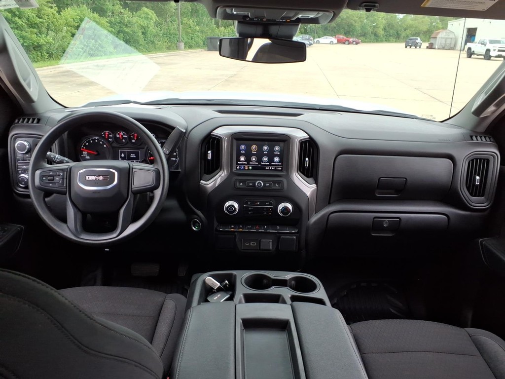 GMC Sierra 1500 Vehicle Full-screen Gallery Image 4