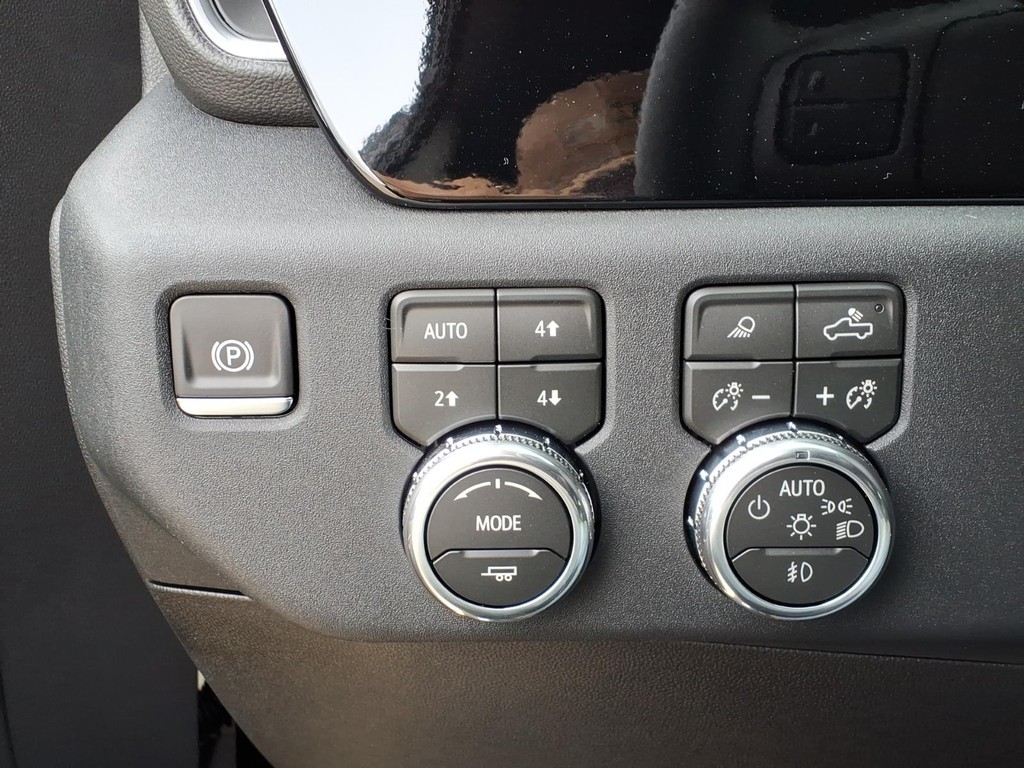 GMC Sierra 2500HD Vehicle Full-screen Gallery Image 14