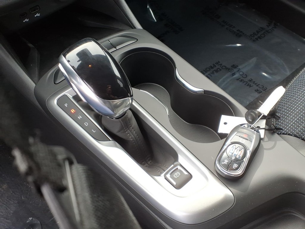 Buick Envista Vehicle Full-screen Gallery Image 10