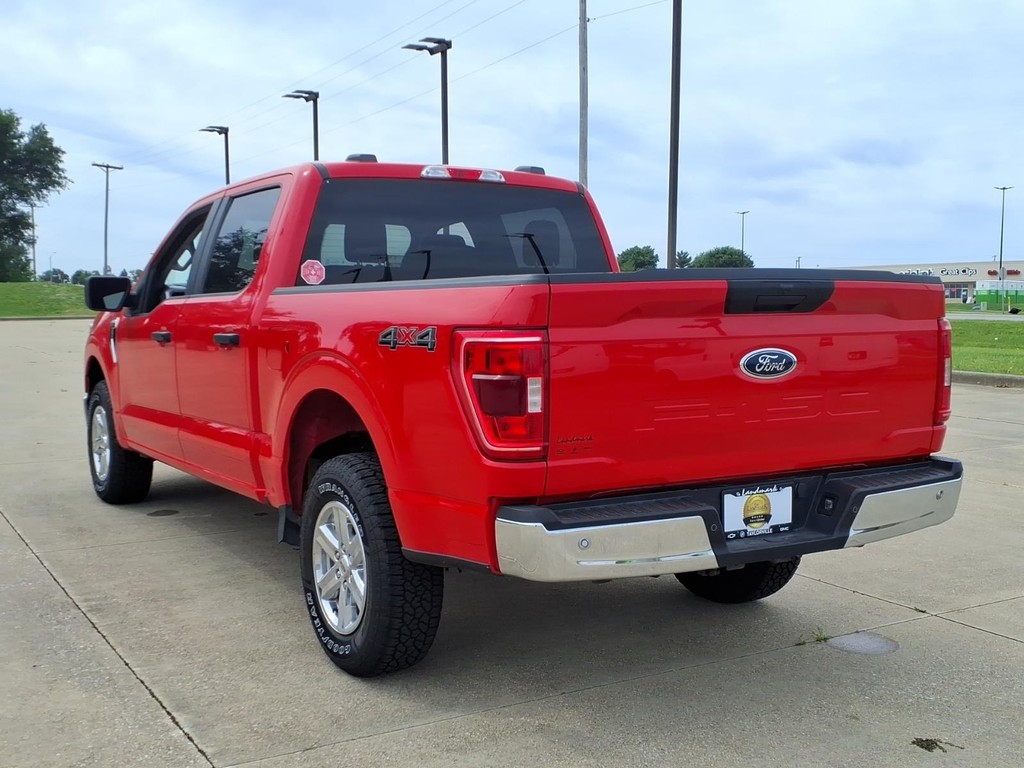 Ford F-150 Vehicle Full-screen Gallery Image 3