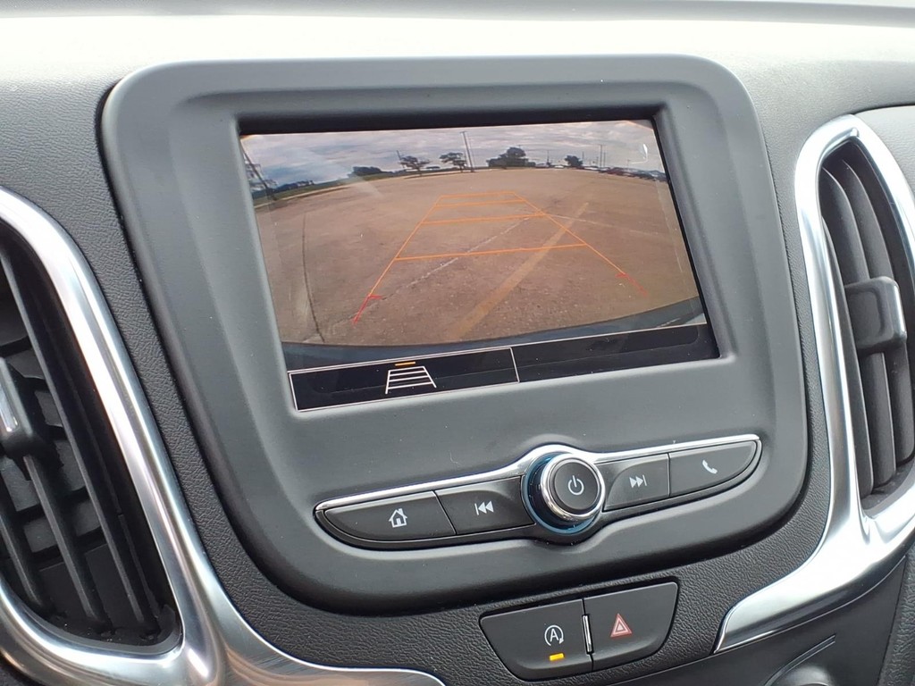 Chevrolet Equinox Vehicle Full-screen Gallery Image 9