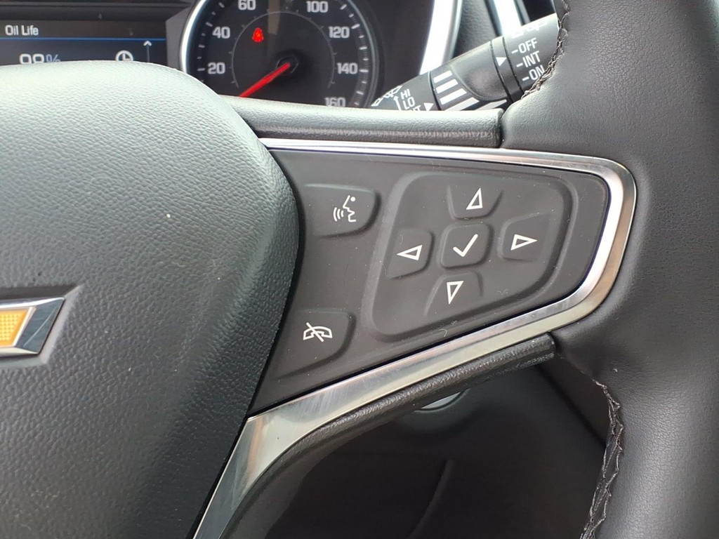 Chevrolet Equinox Vehicle Full-screen Gallery Image 13