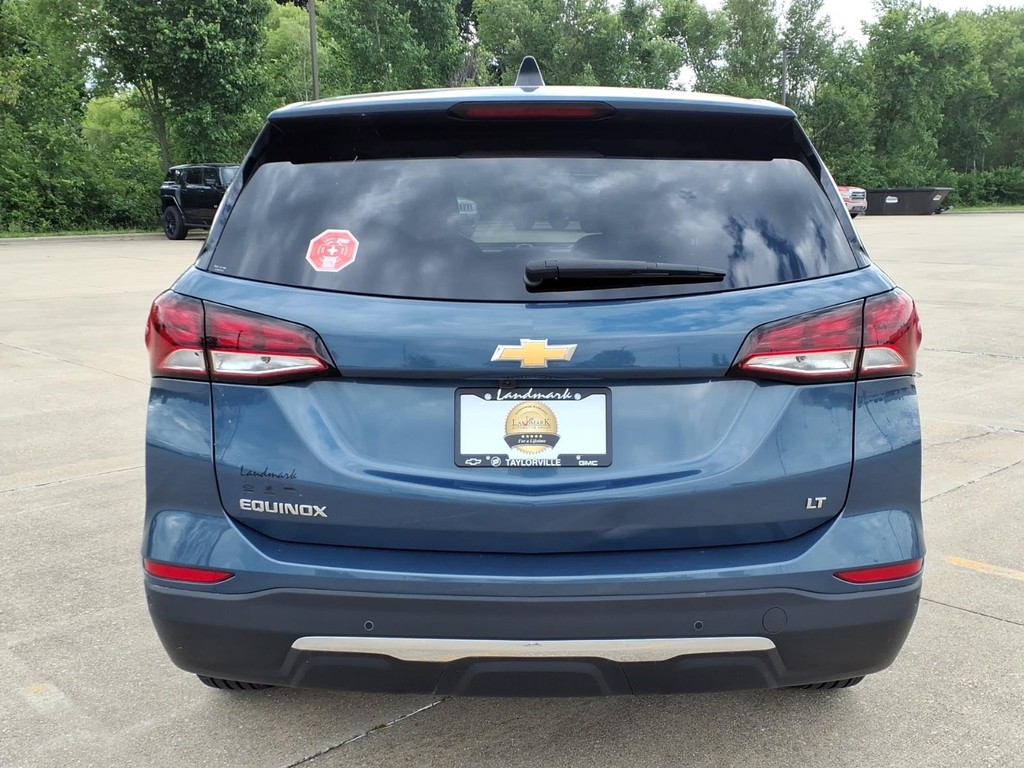 Chevrolet Equinox Vehicle Full-screen Gallery Image 19