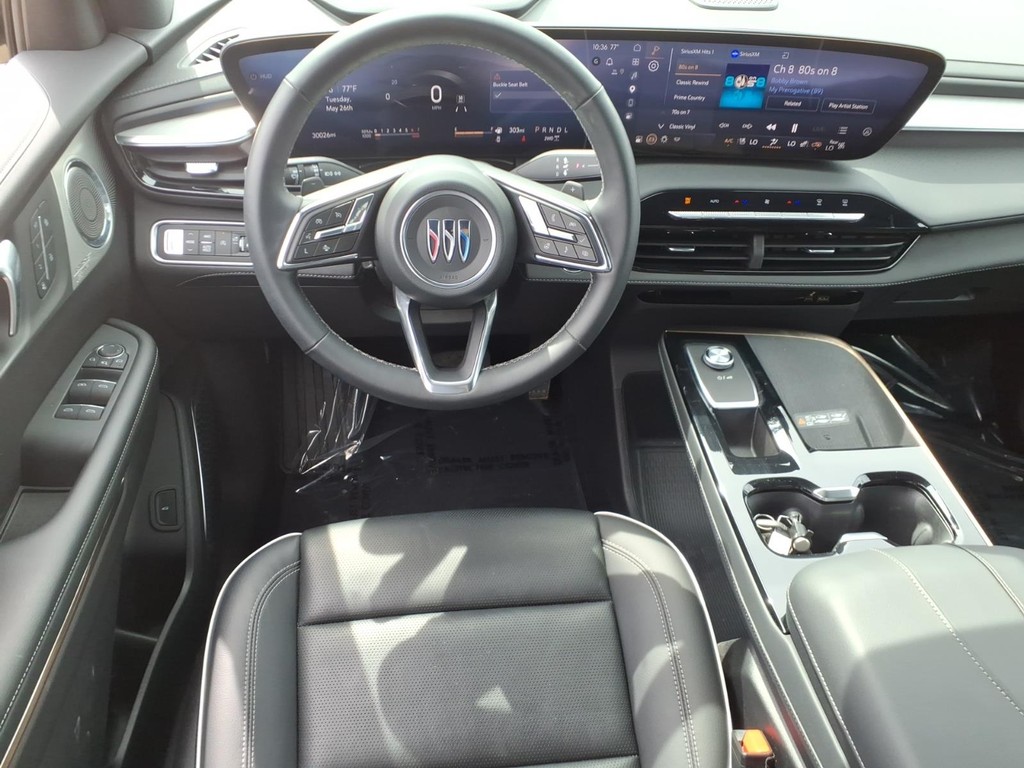 Buick Enclave Vehicle Full-screen Gallery Image 7