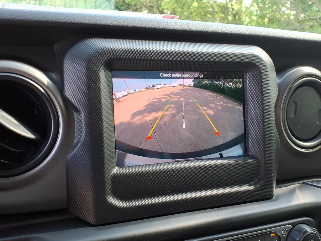 Jeep Wrangler Vehicle Full-screen Gallery Image 9