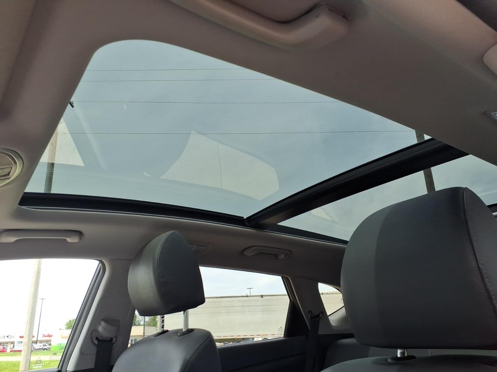 Hyundai Tucson Vehicle Full-screen Gallery Image 18