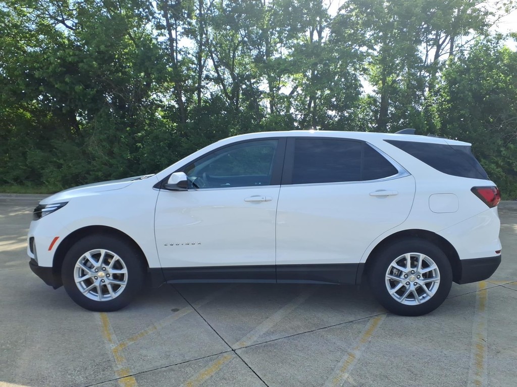 Chevrolet Equinox Vehicle Full-screen Gallery Image 02