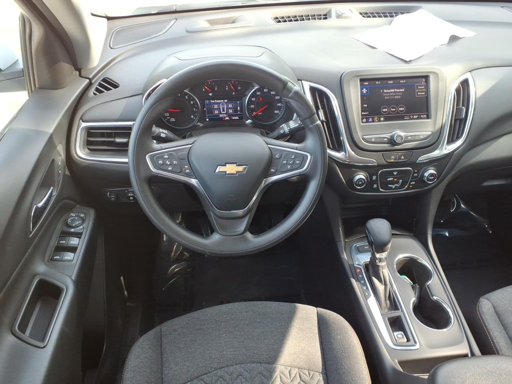 Chevrolet Equinox Vehicle Full-screen Gallery Image 07