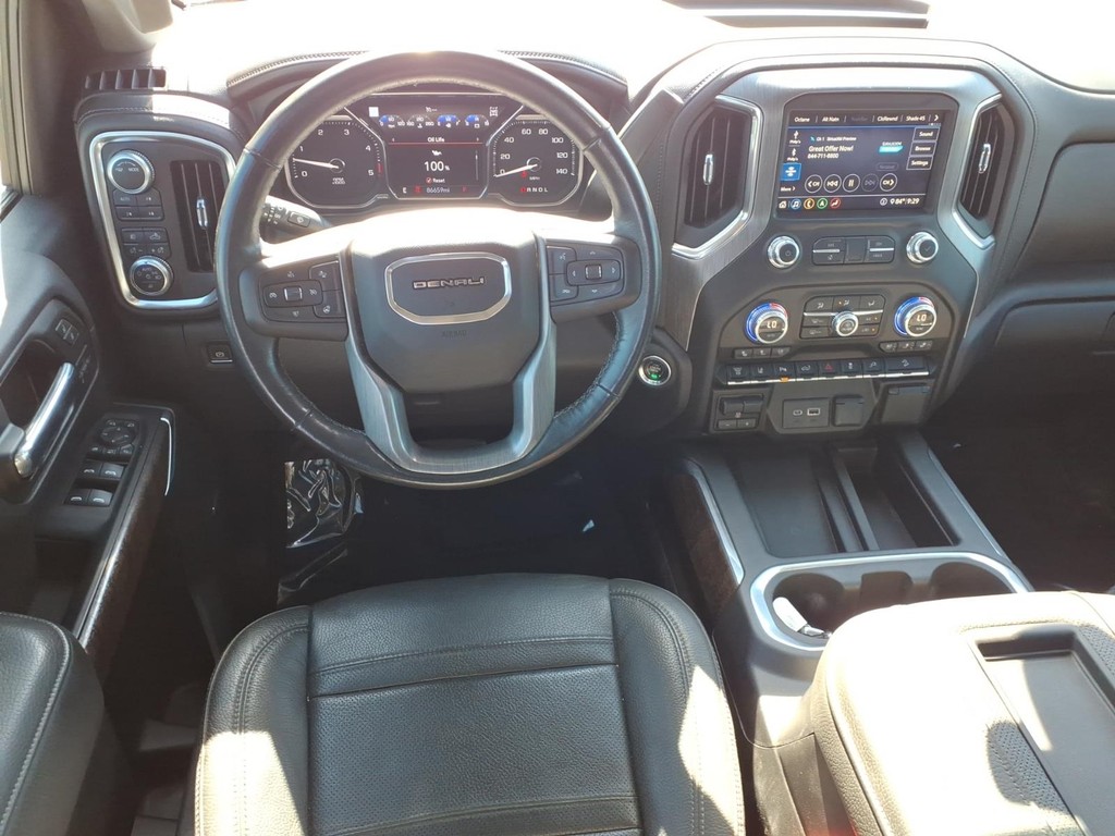 GMC Sierra 3500HD Vehicle Full-screen Gallery Image 7