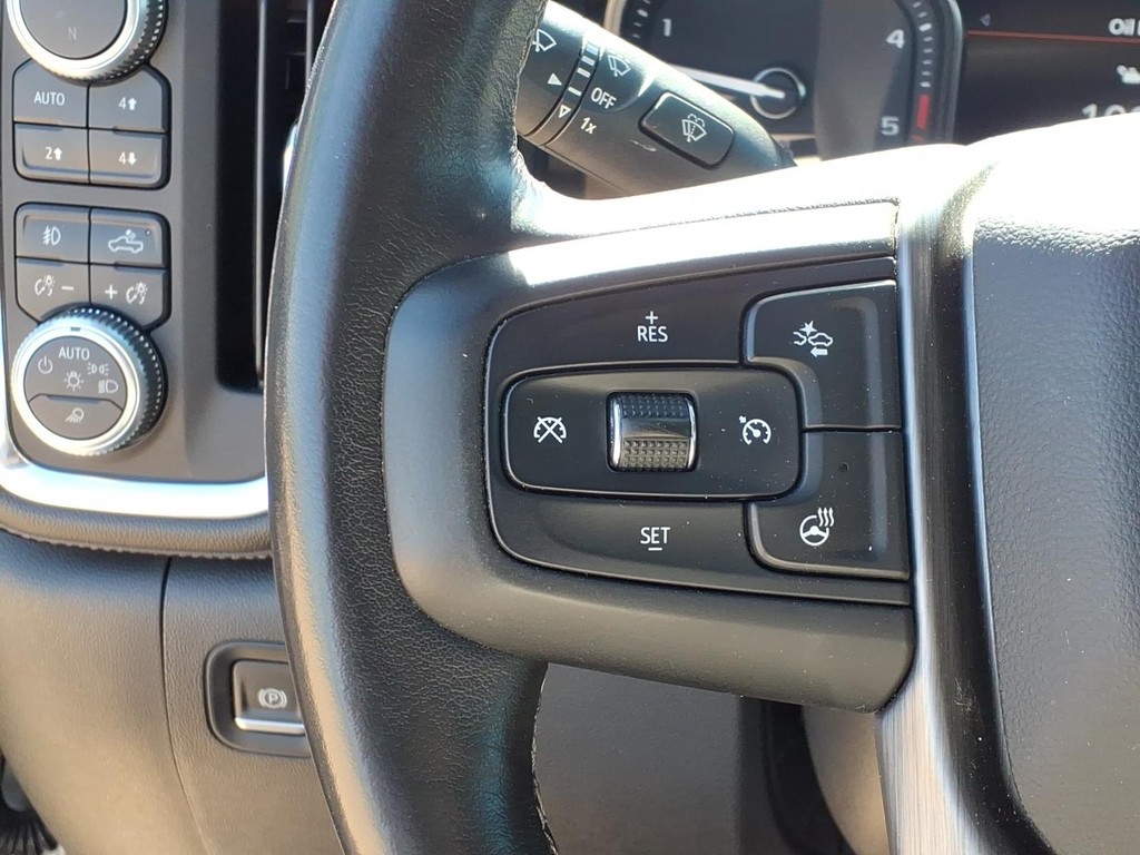 GMC Sierra 3500HD Vehicle Full-screen Gallery Image 11