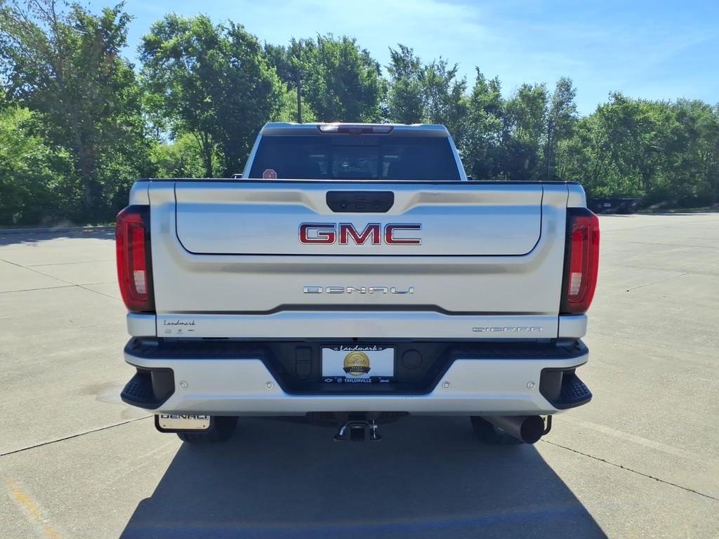 GMC Sierra 3500HD Vehicle Full-screen Gallery Image 20
