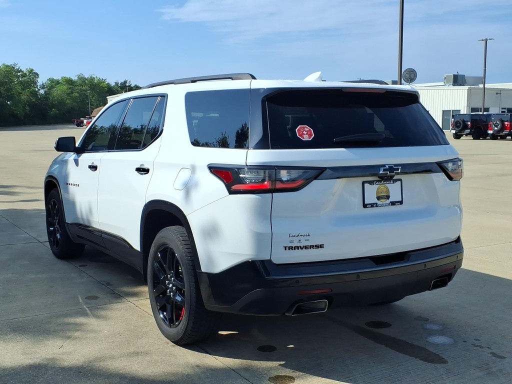 Chevrolet Traverse Vehicle Full-screen Gallery Image 03