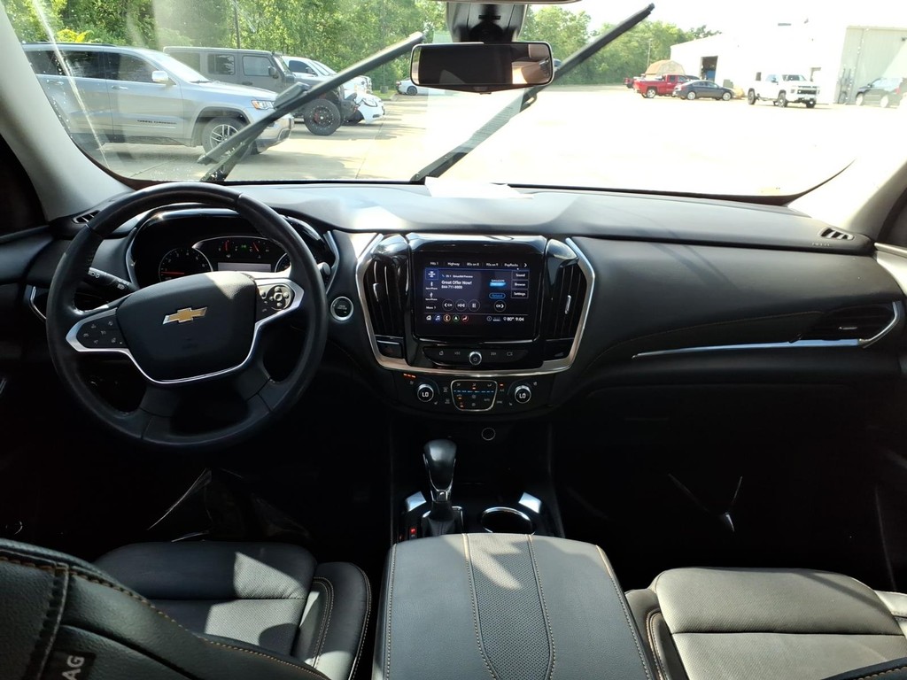 Chevrolet Traverse Vehicle Full-screen Gallery Image 04