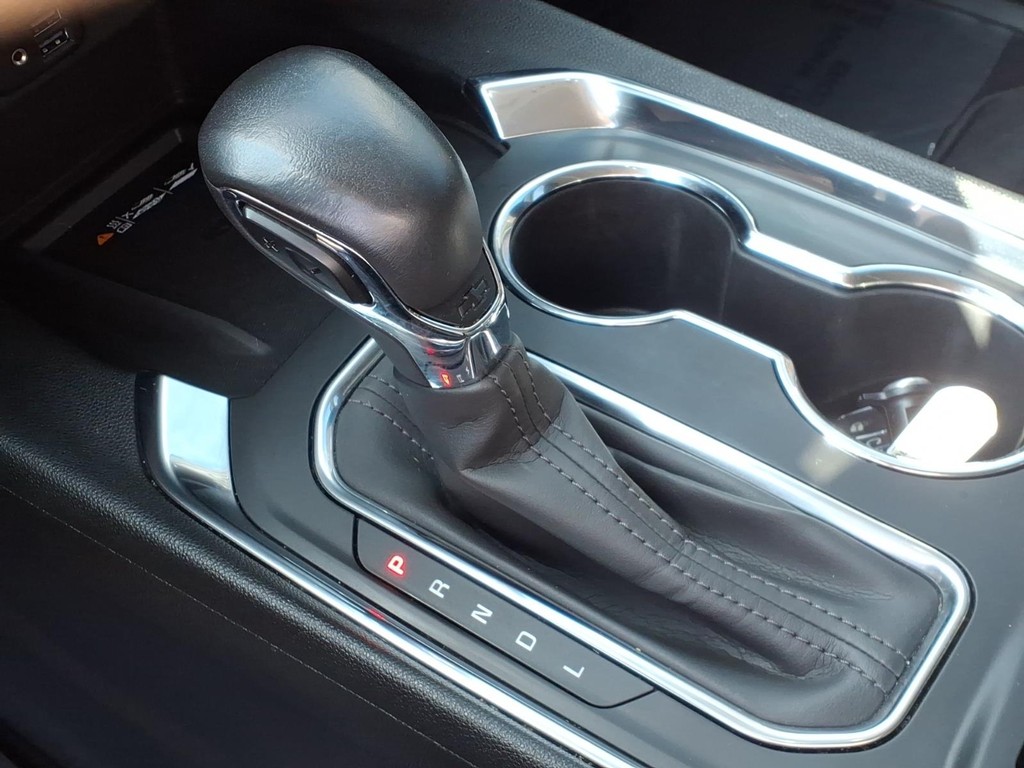 Chevrolet Traverse Vehicle Full-screen Gallery Image 11
